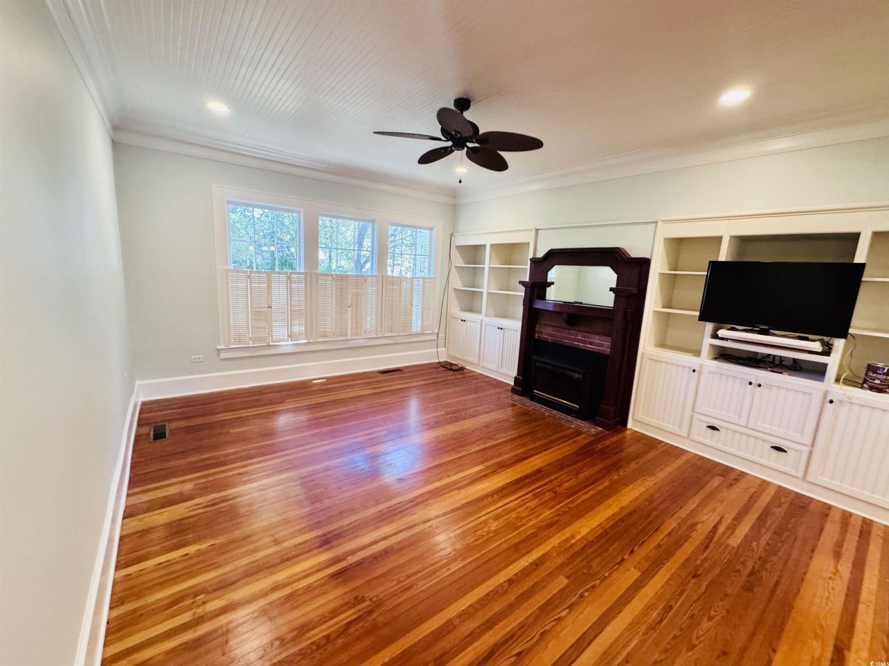 5 S Rosemary Ave. Photo 17