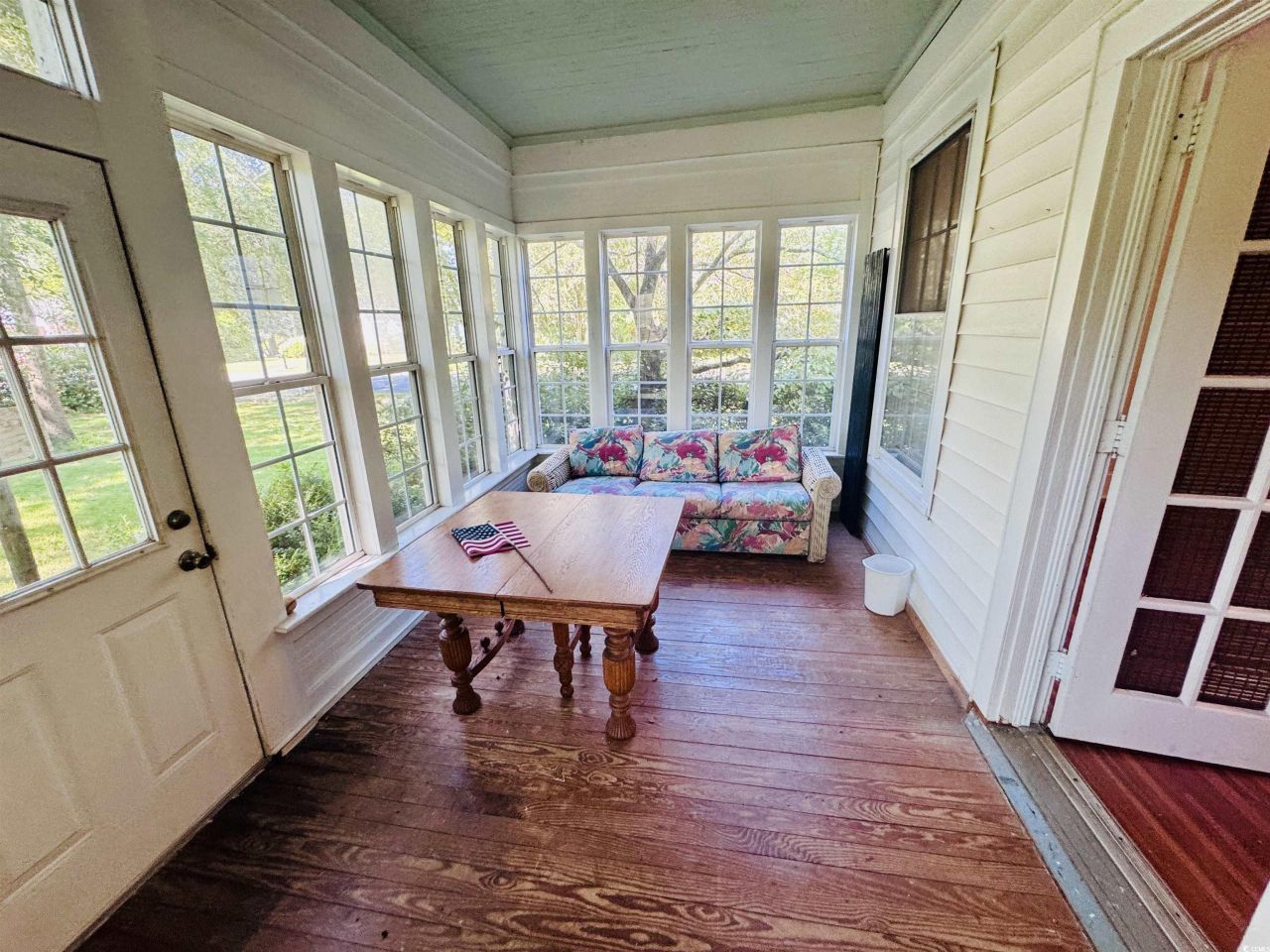 5 S Rosemary Ave. Photo 35