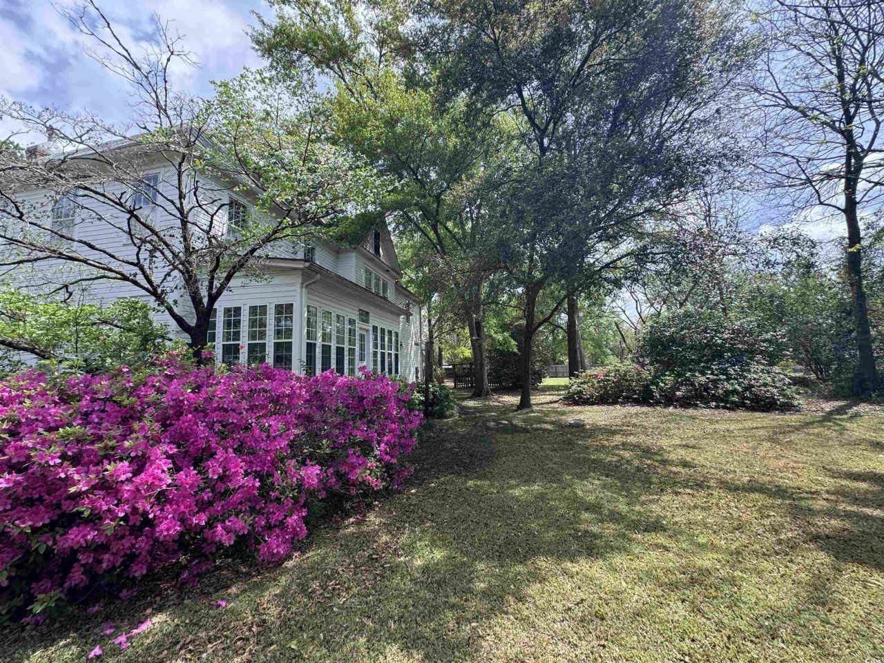 5 S Rosemary Ave. Photo 8