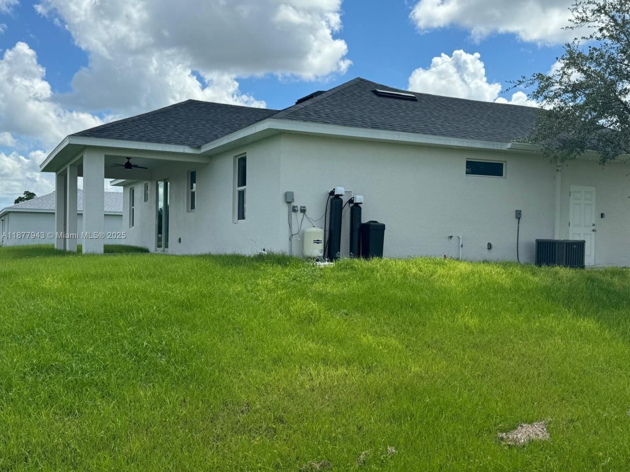 2044 Crawford Ave N, Lehigh Acres, FL 33971 Photo