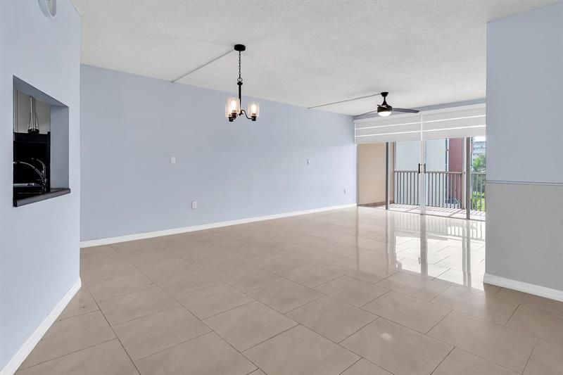 1690 NE 191st Street, Unit 405-1, Miami, FL 33179 Photo