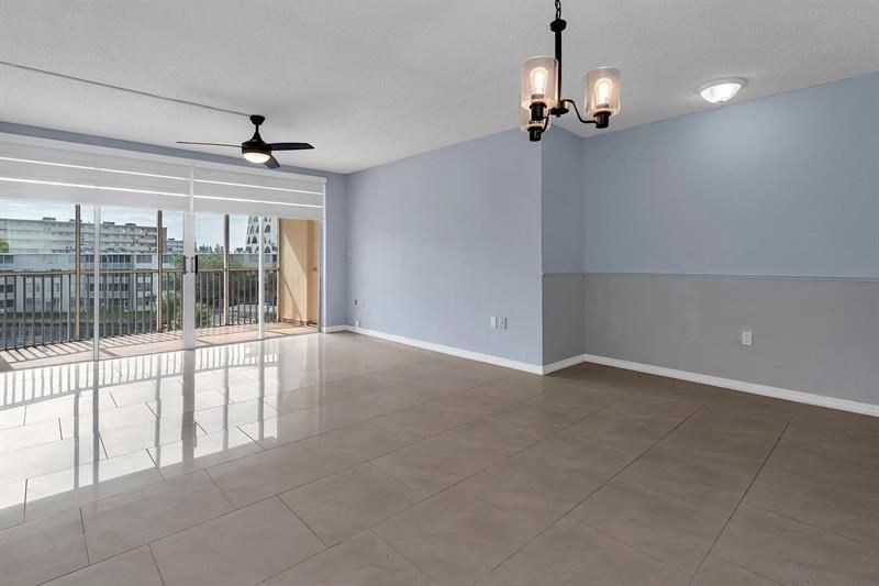 1690 NE 191st Street, Unit 405-1, Miami, FL 33179 Photo