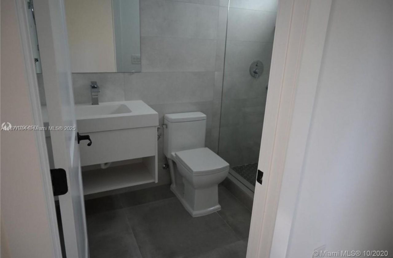 14 Coral Dr, Unit 1, Key Largo, FL 33037 Photo