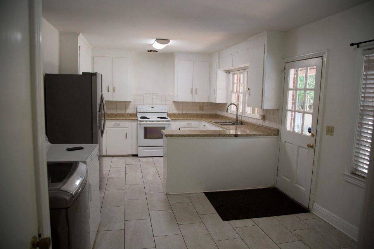 111 S Main Street, Havana, FL 00000 Photo