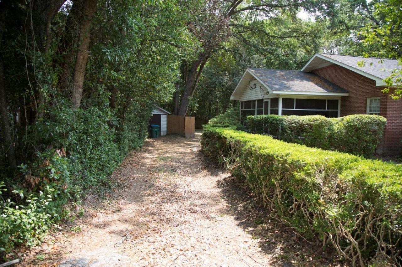 111 S Main Street, Havana, FL 00000 Photo
