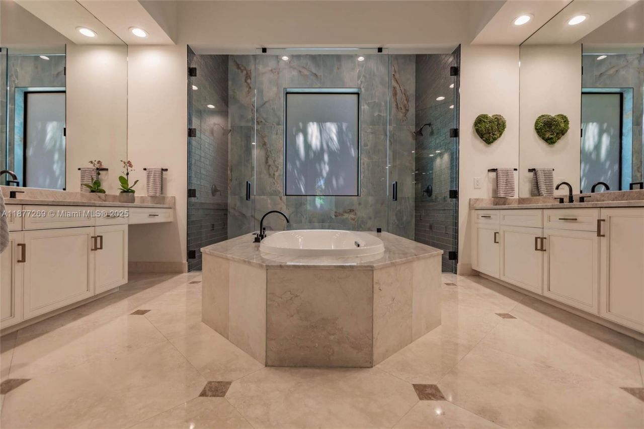 12641 N Stonebrook Cir, Davie, FL 33330 Photo