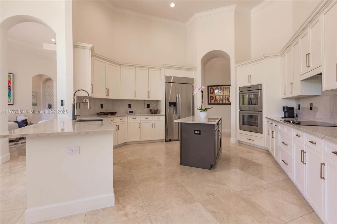 12641 N Stonebrook Cir, Davie, FL 33330 Photo