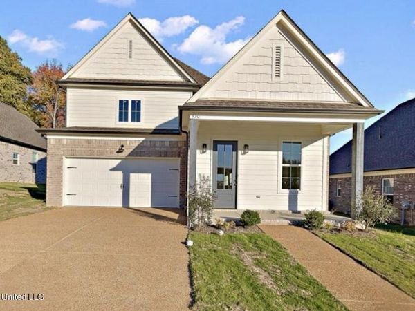 970 Coahoma Court, Nesbit, MS 38651