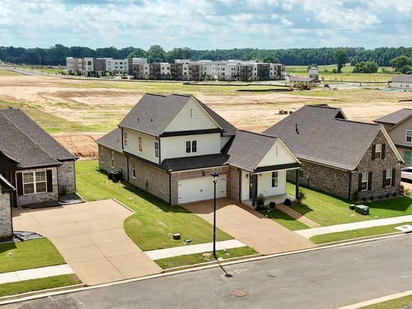 970 Coahoma Court, Nesbit, MS 38651
