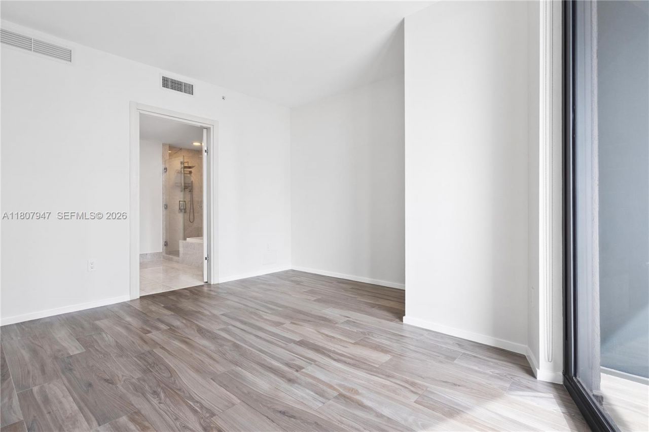 801 S Miami Ave, Unit 2201, Miami, FL 33130 Photo