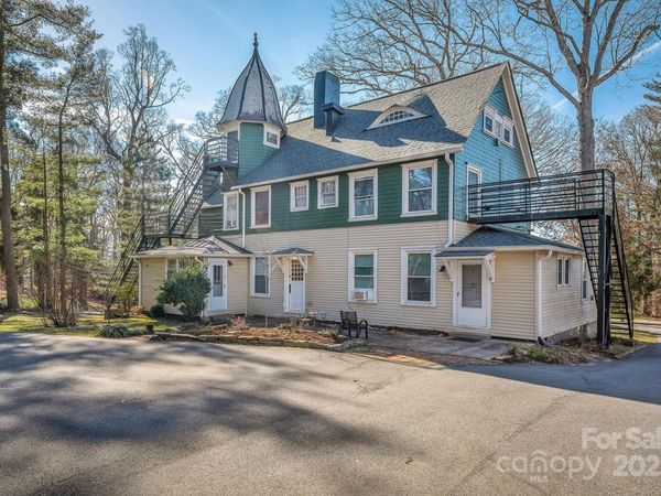 15 Grindstaff Drive, Asheville, NC 28803