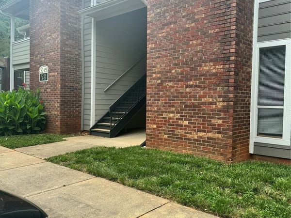 3215 Heathstead Place, Charlotte, NC 28210