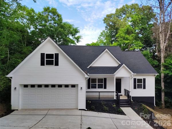 595 Foxwood Drive SE, Concord, NC 28025