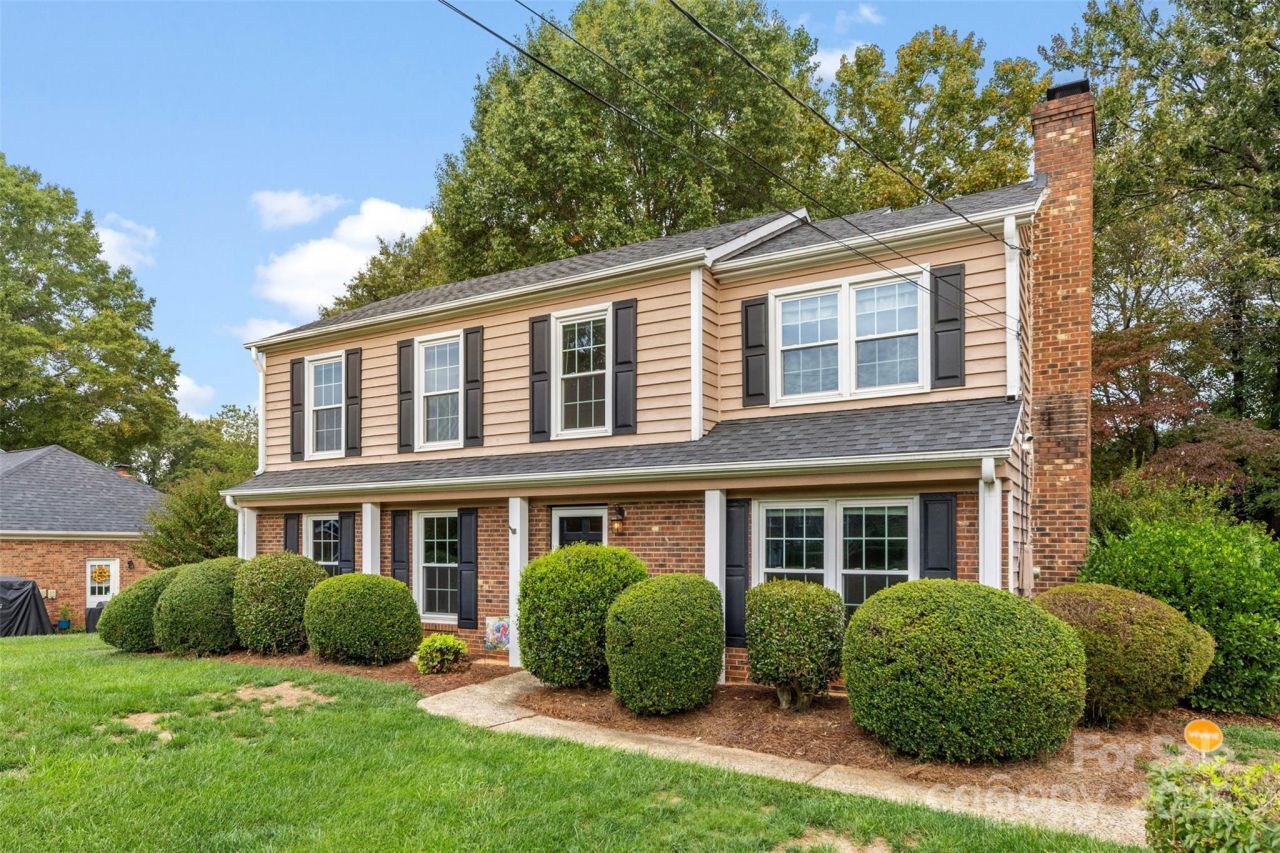 3710 Gardner Park Drive, Gastonia, NC 28054 Main Photo