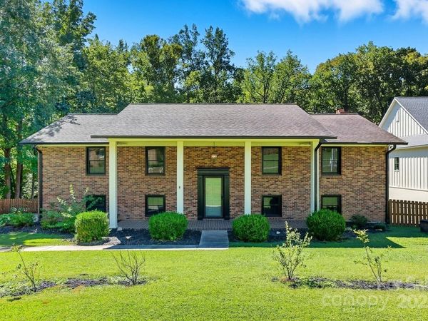 62 Bowen Drive, Belmont, NC 28012