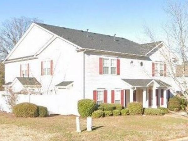 2016 Flushing Court, Charlotte, NC 28215