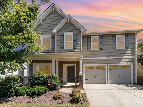 2107 Atwell Glen Lane, Pineville, NC 28134