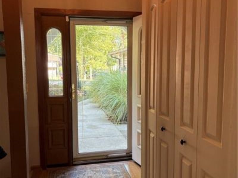 814 Valley Drive, Amherst, OH 44001 Photo 3