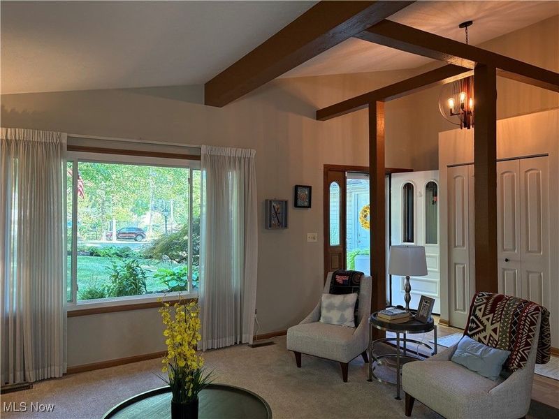 814 Valley Drive, Amherst, OH 44001 Photo 4