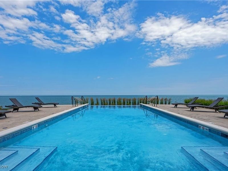 22700 Lake Road, Unit 204, Rocky River, OH 44116 Photo 18