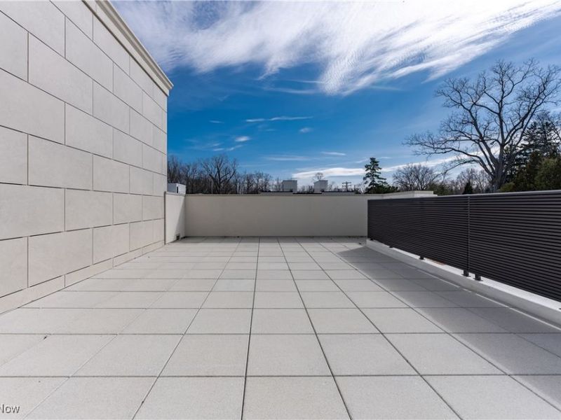 22700 Lake, Unit 406, Rocky River, OH 44116 Photo 12