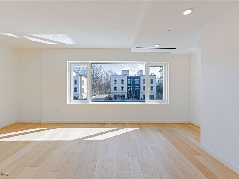 22700 Lake Road, Unit 306, Rocky River, OH 44116 Photo 13