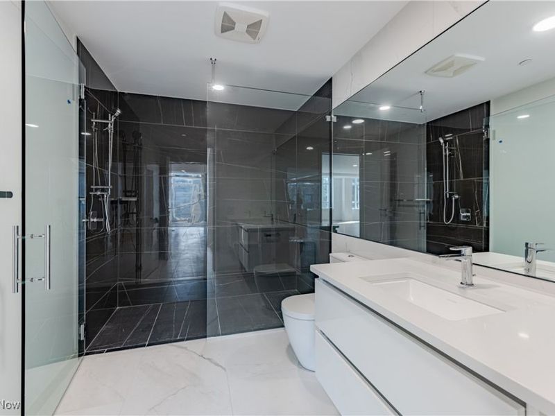 22700 Lake Road, Unit 306, Rocky River, OH 44116 Photo 22