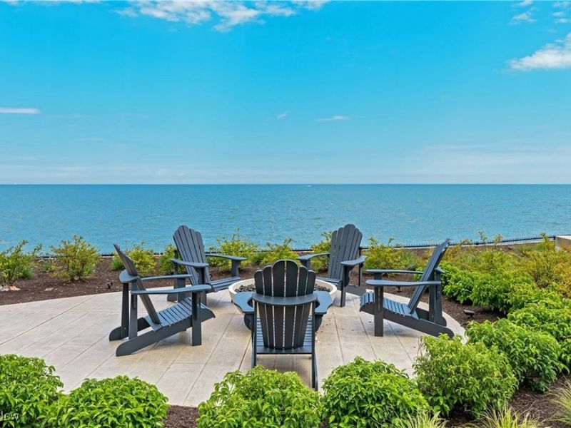 22700 Lake Road, Unit 306, Rocky River, OH 44116 Photo 26