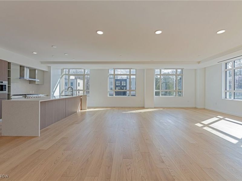 22700 Lake Road, Unit 306, Rocky River, OH 44116 Photo 9