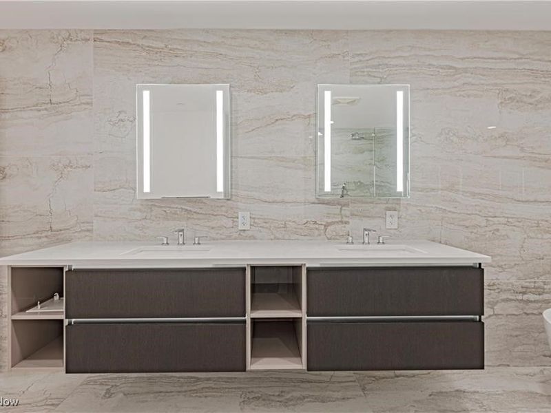 22700 Lake Road, Unit 305, Rocky River, OH 44116 Photo 16