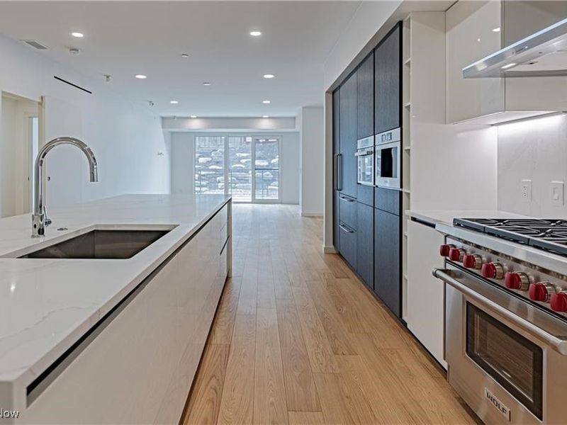 22700 Lake Road, Unit 305, Rocky River, OH 44116 Photo 5