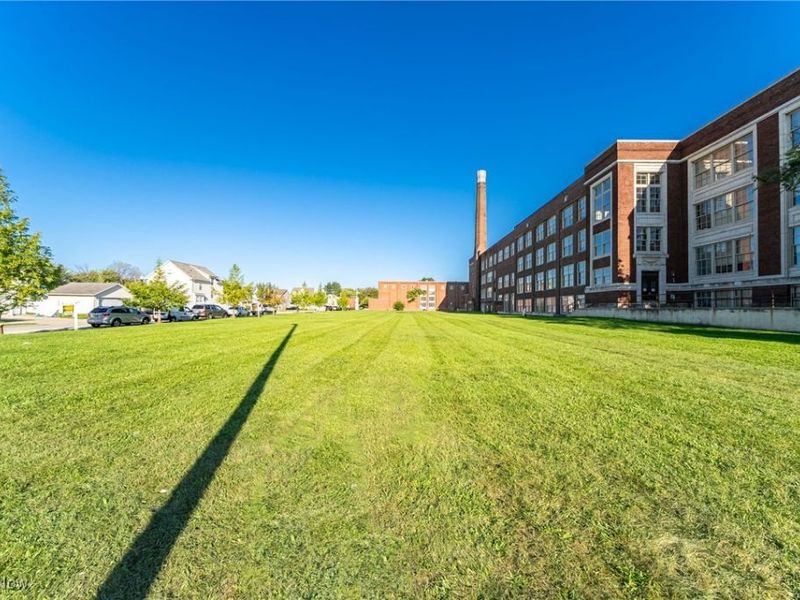 W Tech Avenue, Cleveland, OH 44102 Photo 6