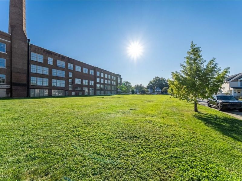 W Tech Avenue, Cleveland, OH 44102 Photo 7