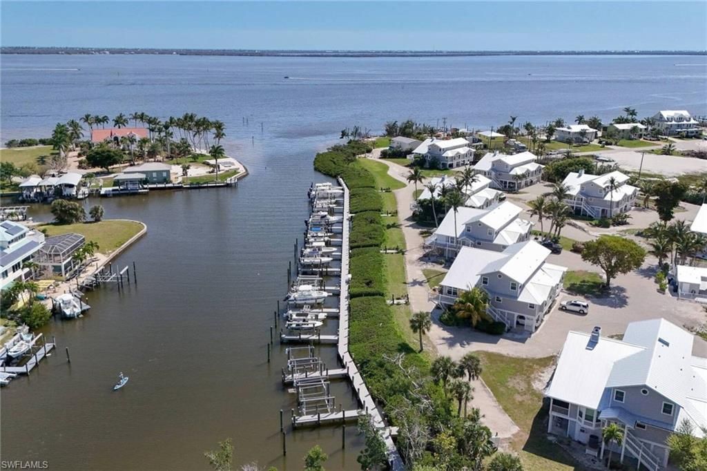 2258 Palm Ave , Saint James City, FL 33956 Photo