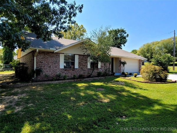 112 Meadowlark Road , Eufaula, OK 74432