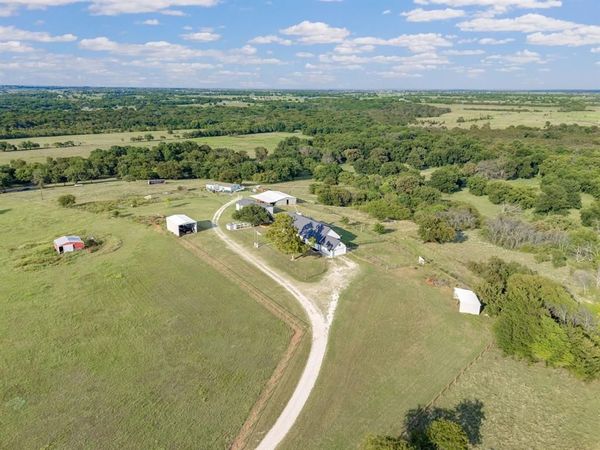10902 Clear Creek Road W, Sanger, TX 76266