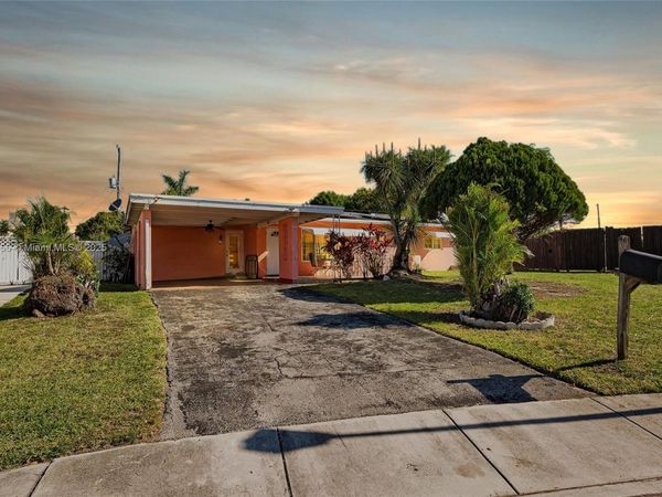 1412 NW 63rd Ave, Margate, FL 33063