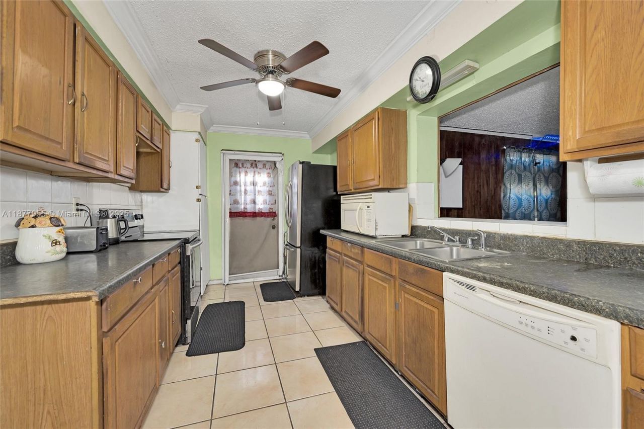 1412 NW 63rd Ave, Margate, FL 33063 Photo