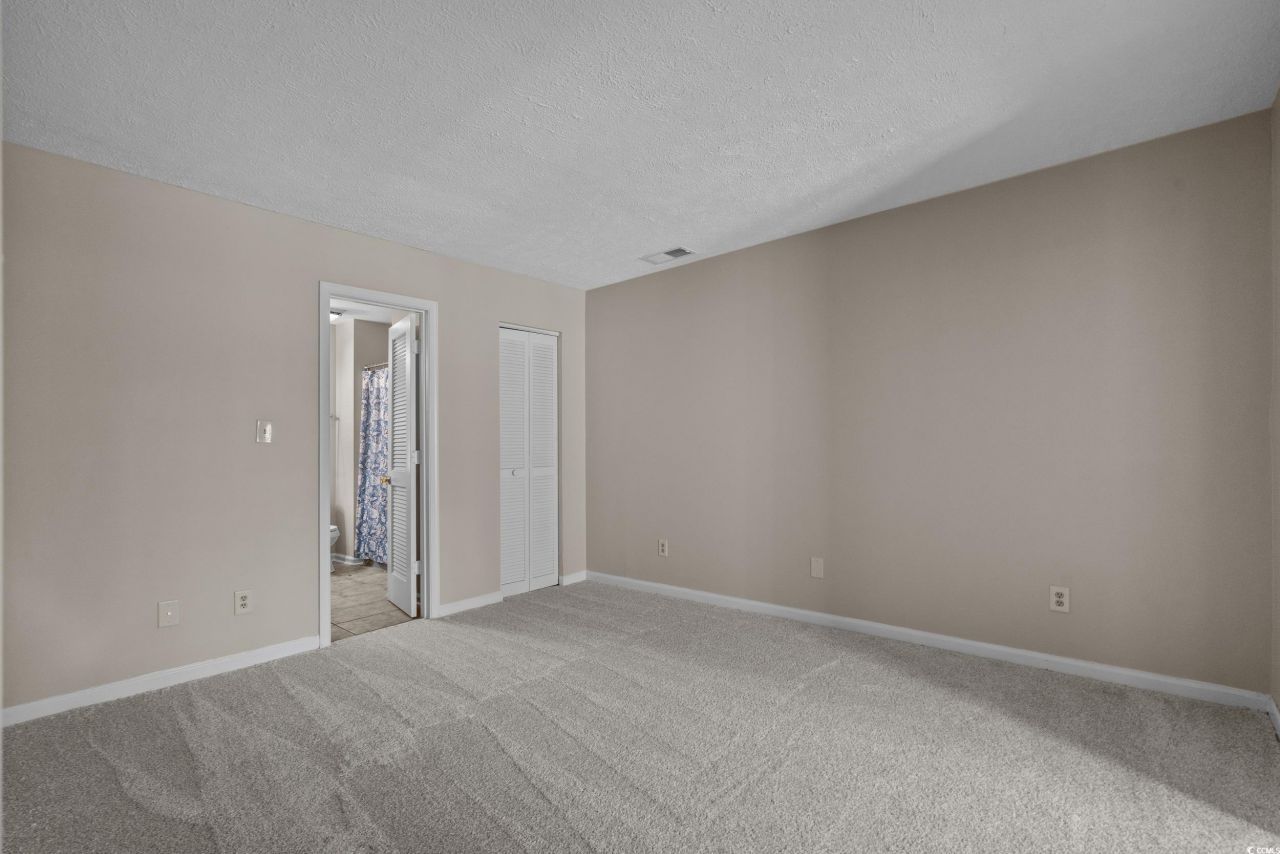 900 Courtyard Dr. Photo 19