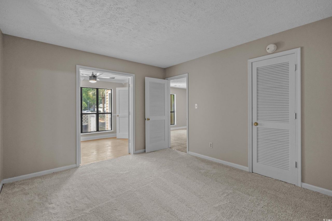 900 Courtyard Dr. Photo 21