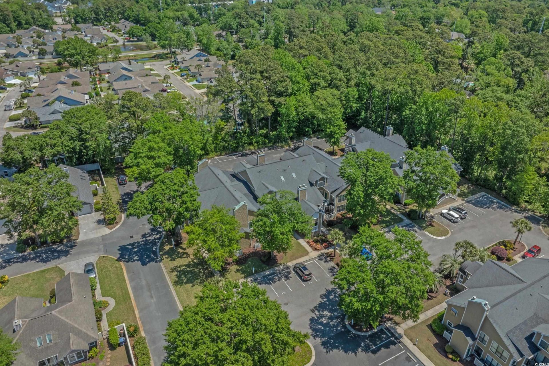 900 Courtyard Dr. Photo 31