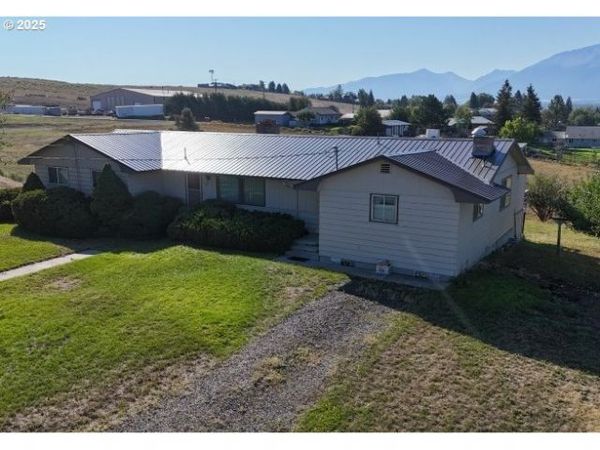 307 WAGNER ST, Enterprise, OR 97828