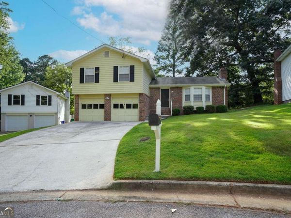 2063 Wellborn Close, Lithonia, GA 30058