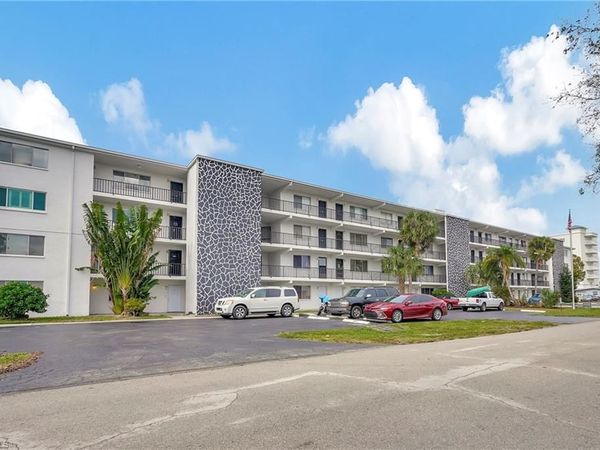 4906 Victoria DR, Unit 209, CAPE CORAL, FL 33904