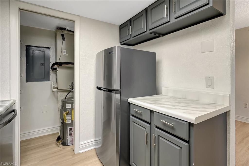 4906 Victoria Dr, Unit 209, Cape Coral, FL 33904 Photo