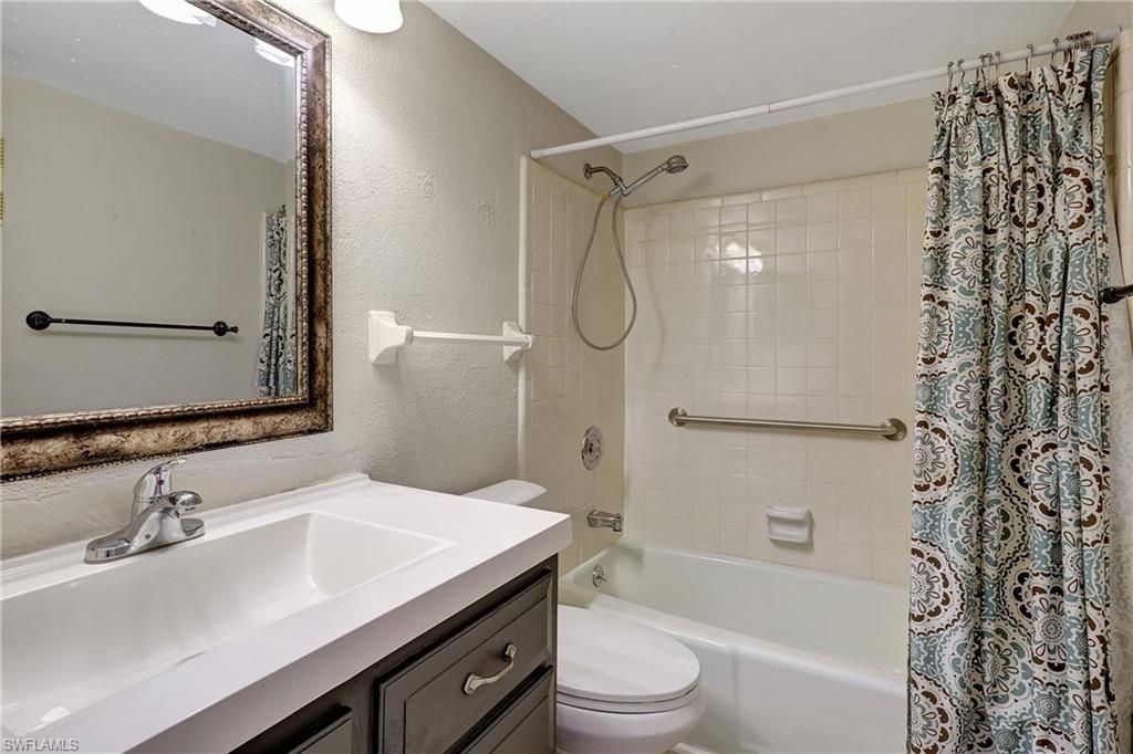 4906 Victoria Dr, Unit 209, Cape Coral, FL 33904 Photo