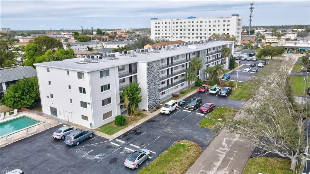 4906 Victoria Dr, Unit 209, Cape Coral, FL 33904 Photo