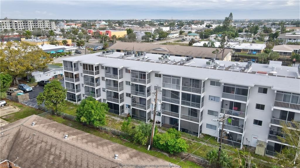 4906 Victoria Dr, Unit 209, Cape Coral, FL 33904 Photo