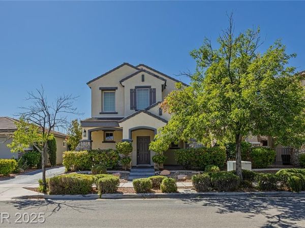 10451 Howling Coyote Avenue, Las Vegas, NV 89135