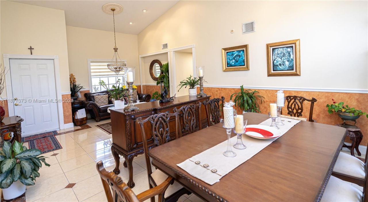 15905 SW 83rd Ter, Miami, FL 33193 Photo